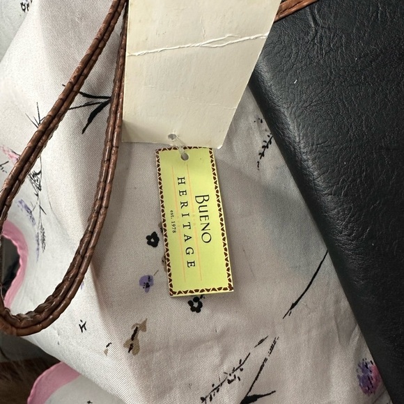 Bueno Wristlet Vtg  NWT Deadstock - Picture 3 of 7